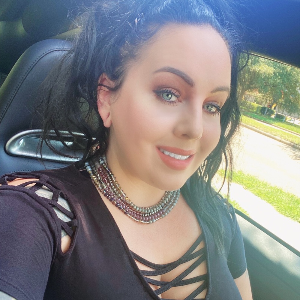 Meet your Posher, Ashlyn